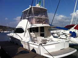 Riviera Marine 42 Flybridge