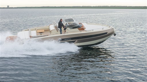 Invictus GT370