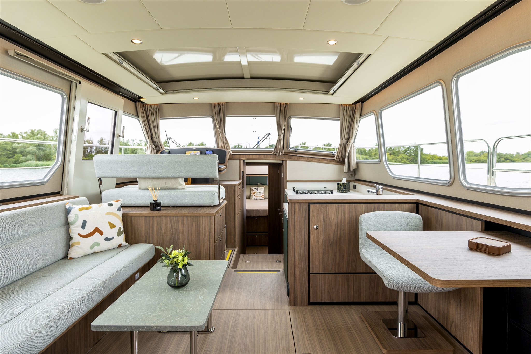 Linssen Grand Sturdy 40.1 Sedan specs image