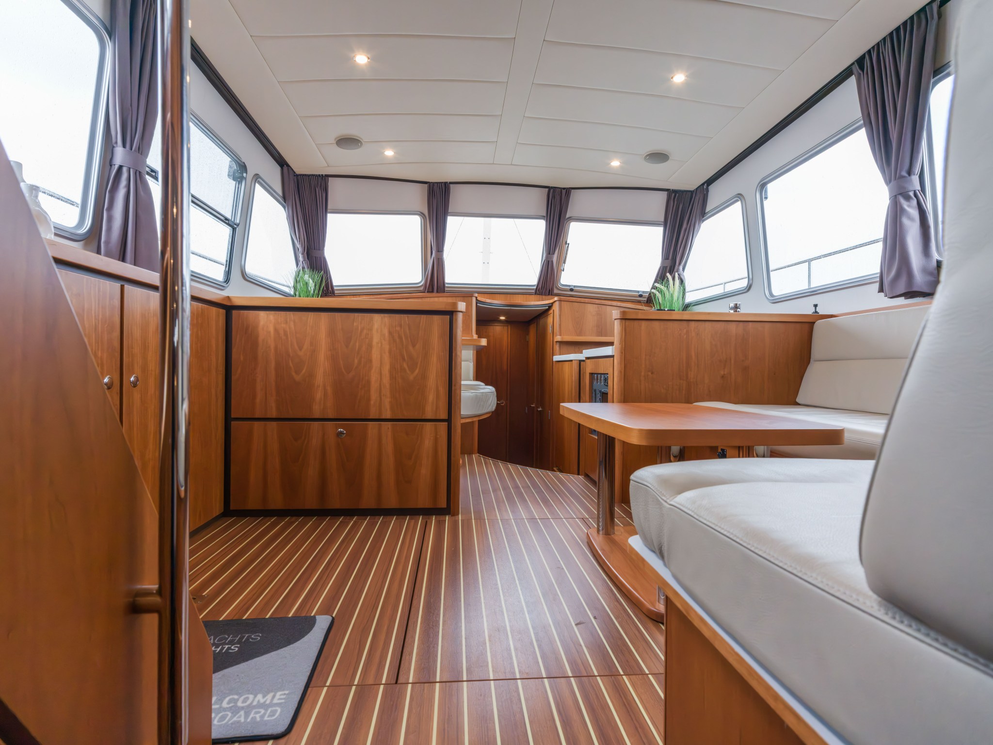 Grand Sturdy 40.9 AC 
