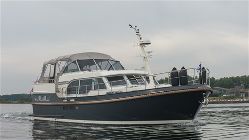 Grand Sturdy 45.0 AC Twin & Stabilizers