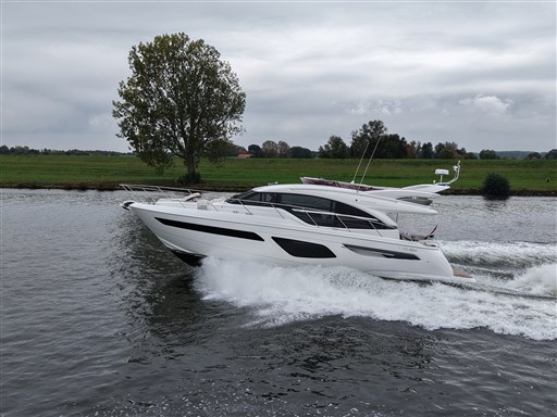 Princess Yachts F55