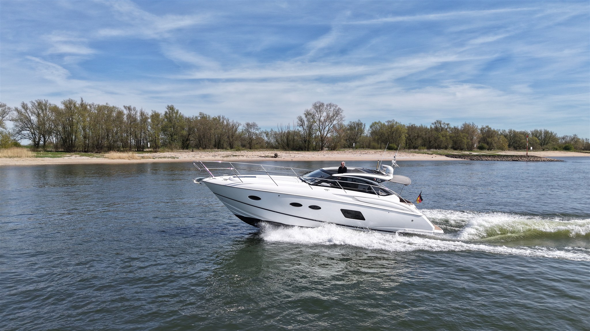 Header image of the Princess V39