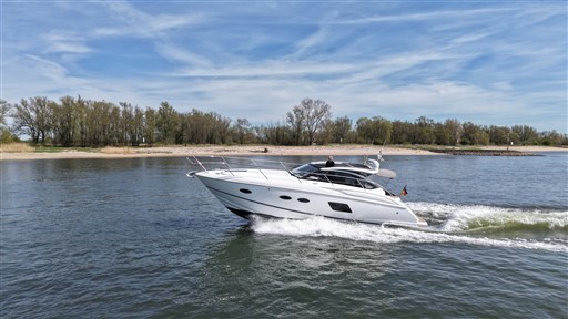 Princess Yachts V 39