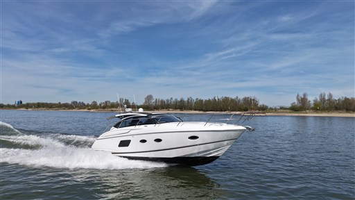 Princess Yachts V 39